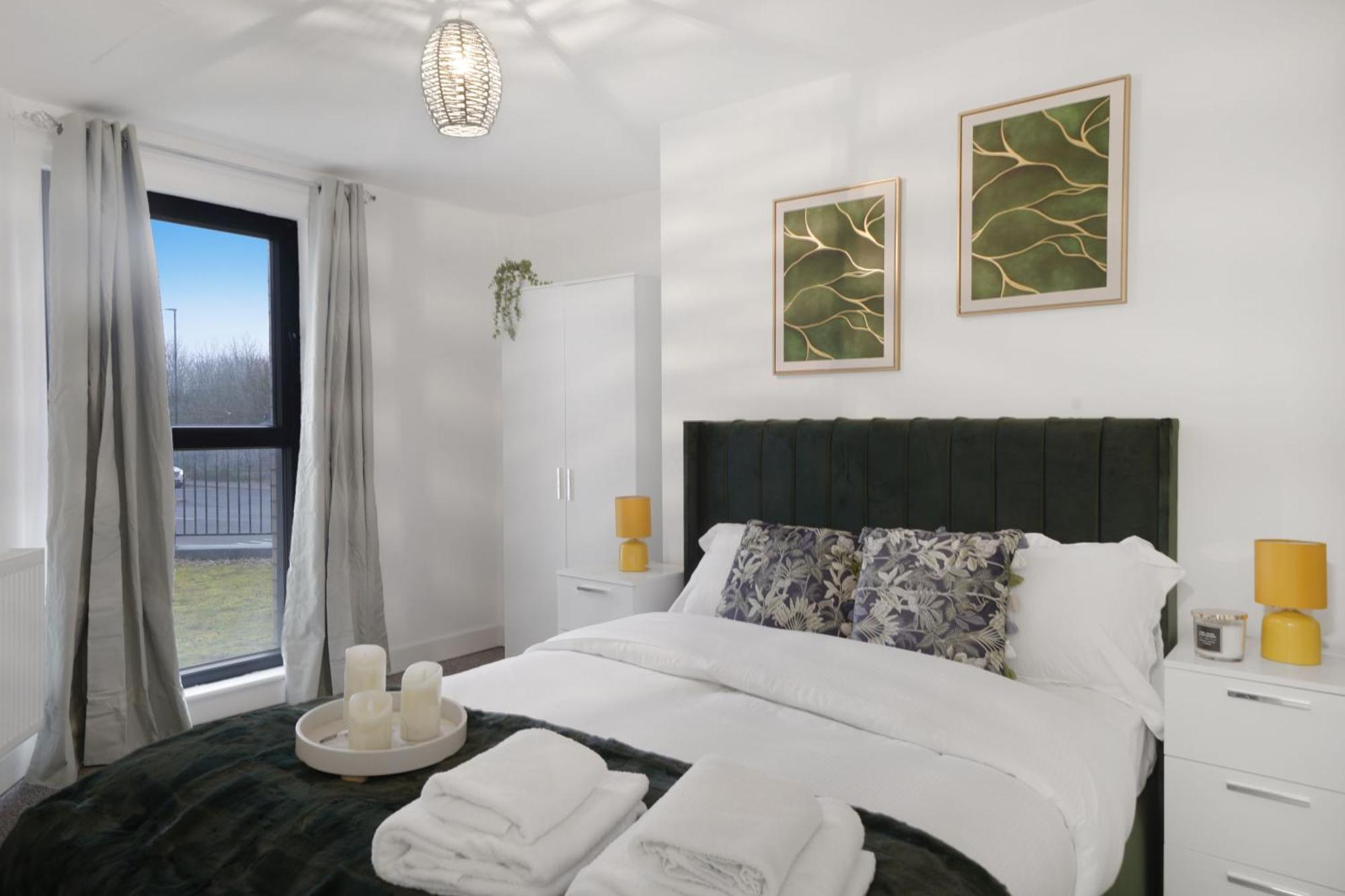 Livestay-New Private Apartment Building Minutes From Heathrow Slough Exteriér fotografie