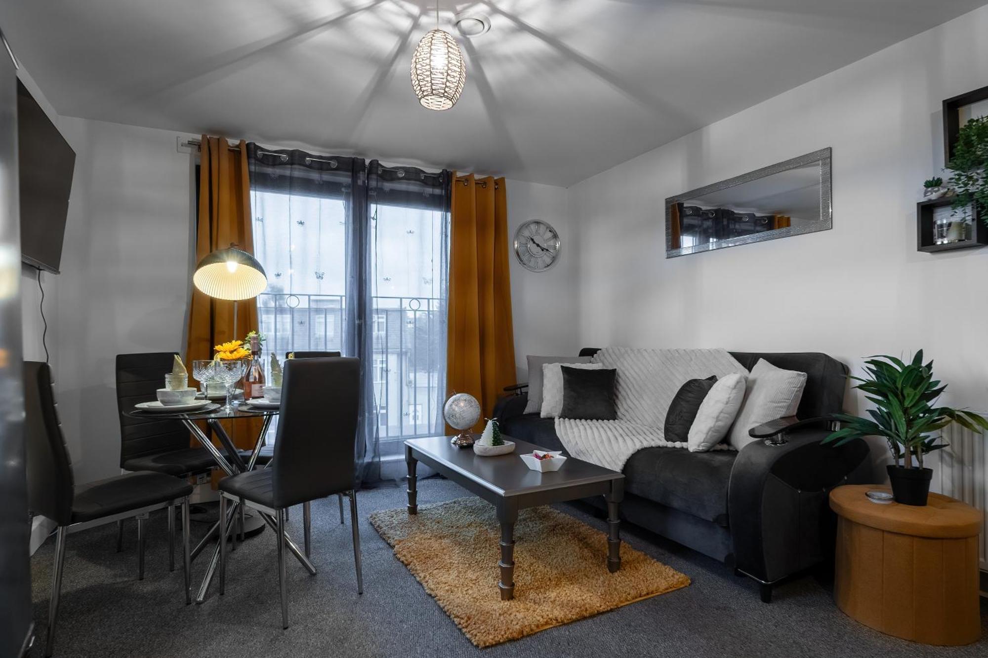 Livestay-New Private Apartment Building Minutes From Heathrow Slough Exteriér fotografie
